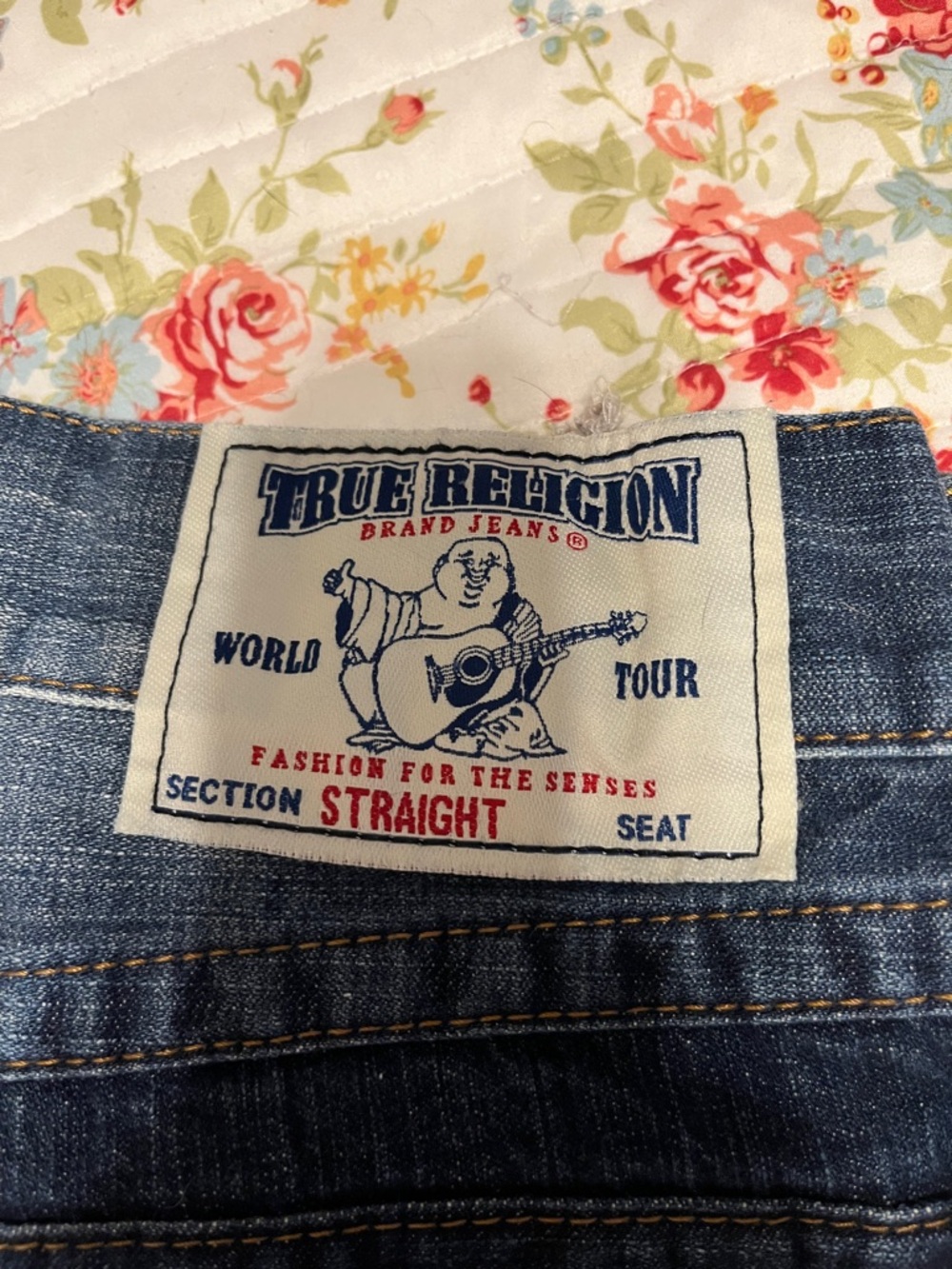 True Religion Men’s Dark Blue Distressed Relaxed Jeans - Picture 9 of 9